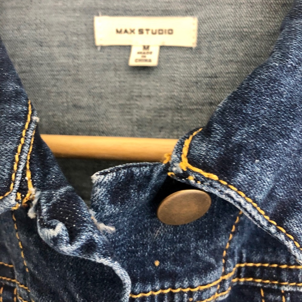 Adorable denim jacket - Picture 2 of 4